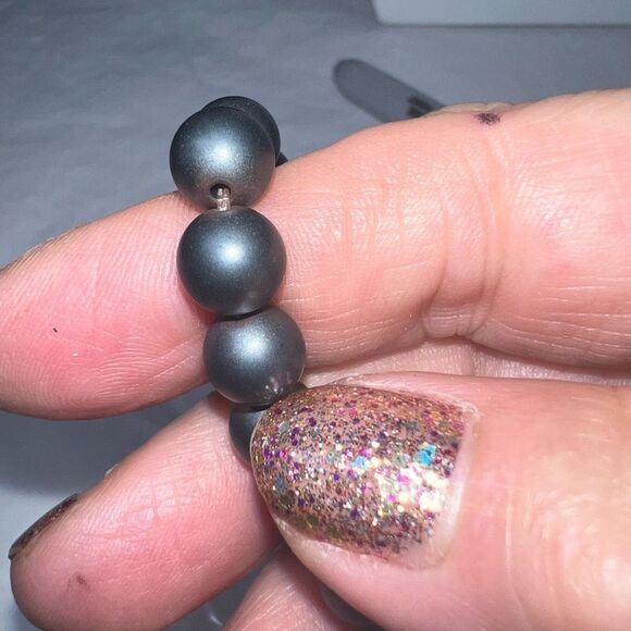 Vintage Metal Ball Beaded Stretch Bracelet - Picture 4 of 4